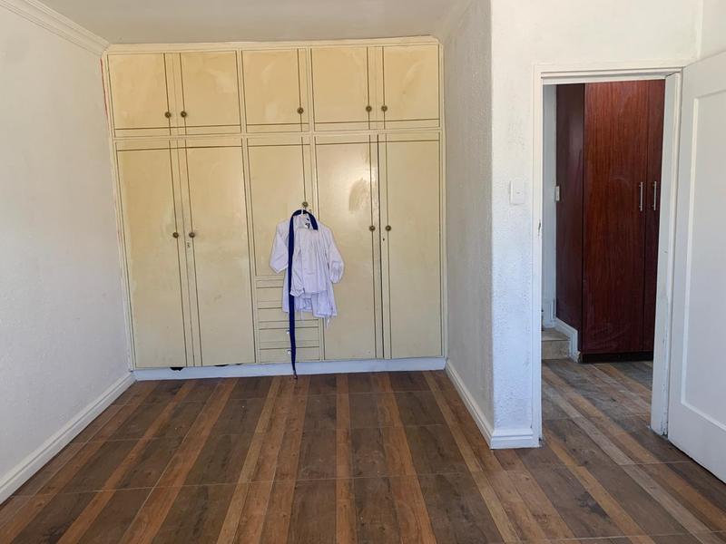 7 Bedroom Property for Sale in Belgravia Western Cape